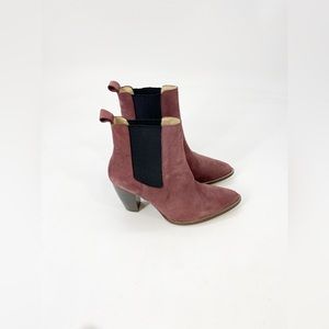 Ivylee Copenhagen Sky Chelsea Nubuck Ankle Boots Sz 39/9
